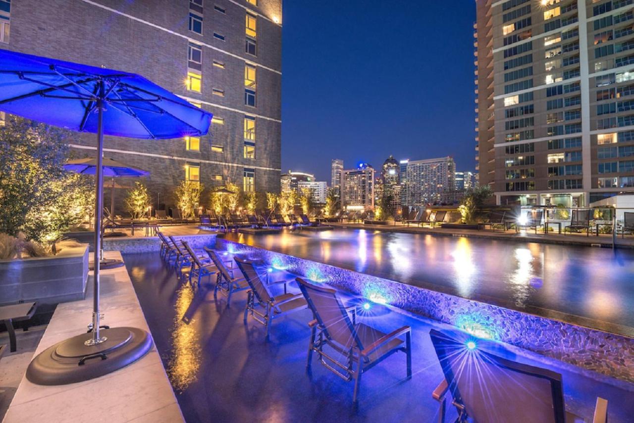 Downtown Dallas Apt With View Walking Distance To Aac With Free Parking Pool Wifi Exteriér fotografie
